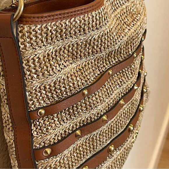 Jessica Simpson Lacey Faux Leather Hobo Bag in Natural Straw - Picture 4 of 16